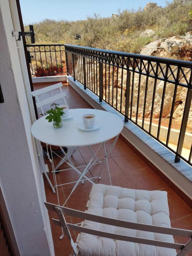 Chrisa'S Beautiful Apartment Chania Chrissi Akti Chania Exterior foto